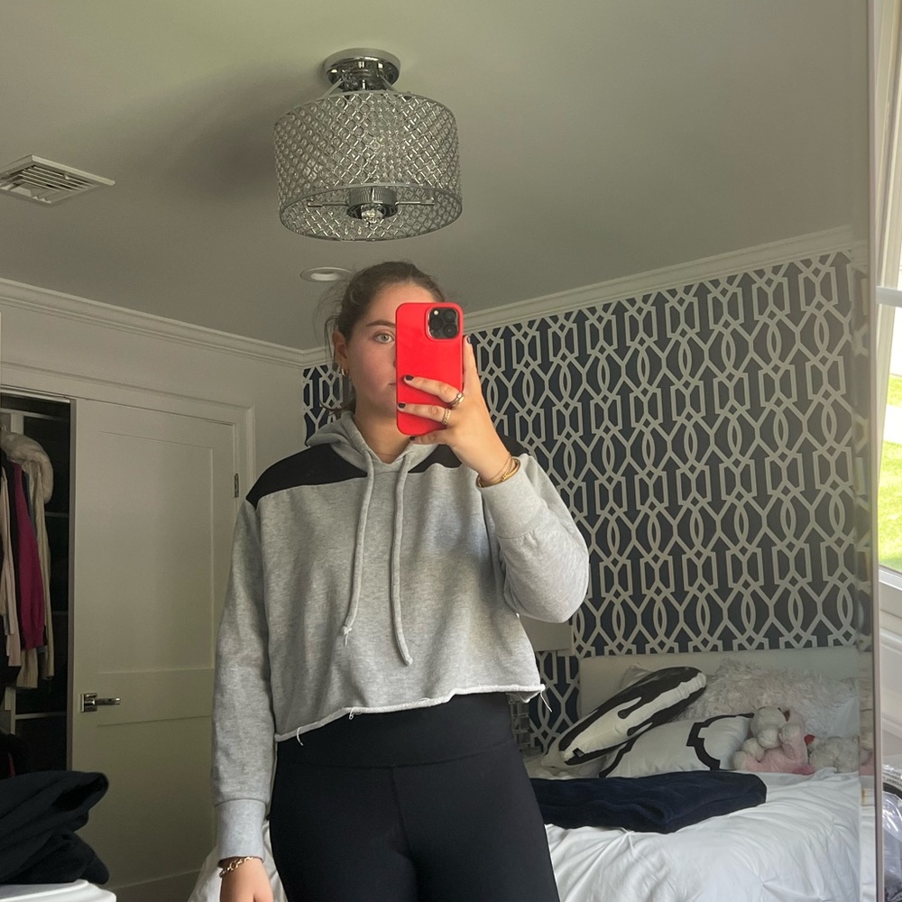 Cropped Wesley Hoodie